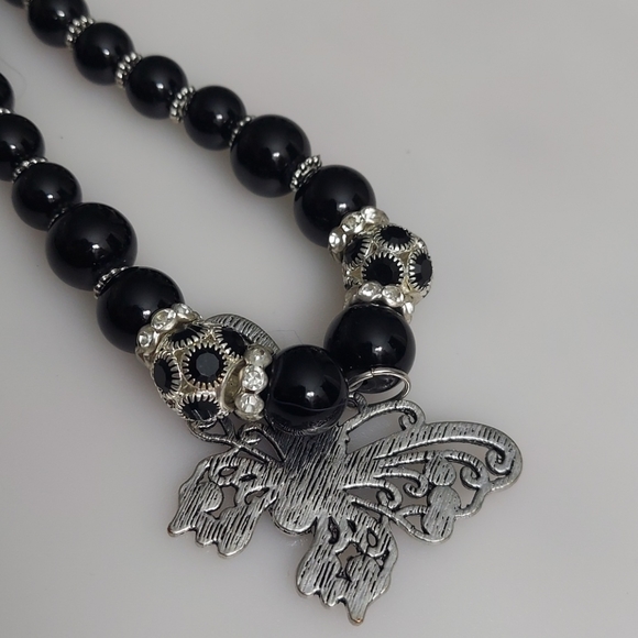 Butterfly necklace 🖤 - Picture 9 of 11